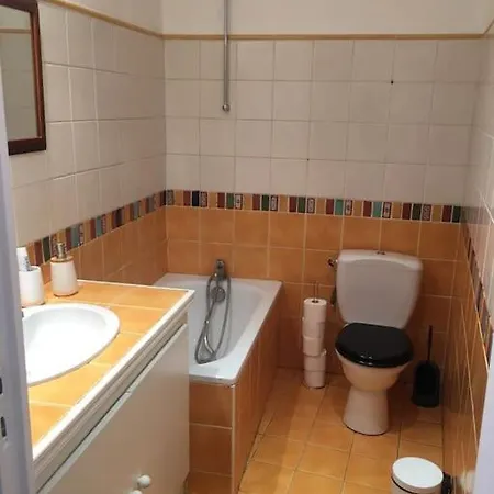 Maison De 3 Pieces 아파트 *